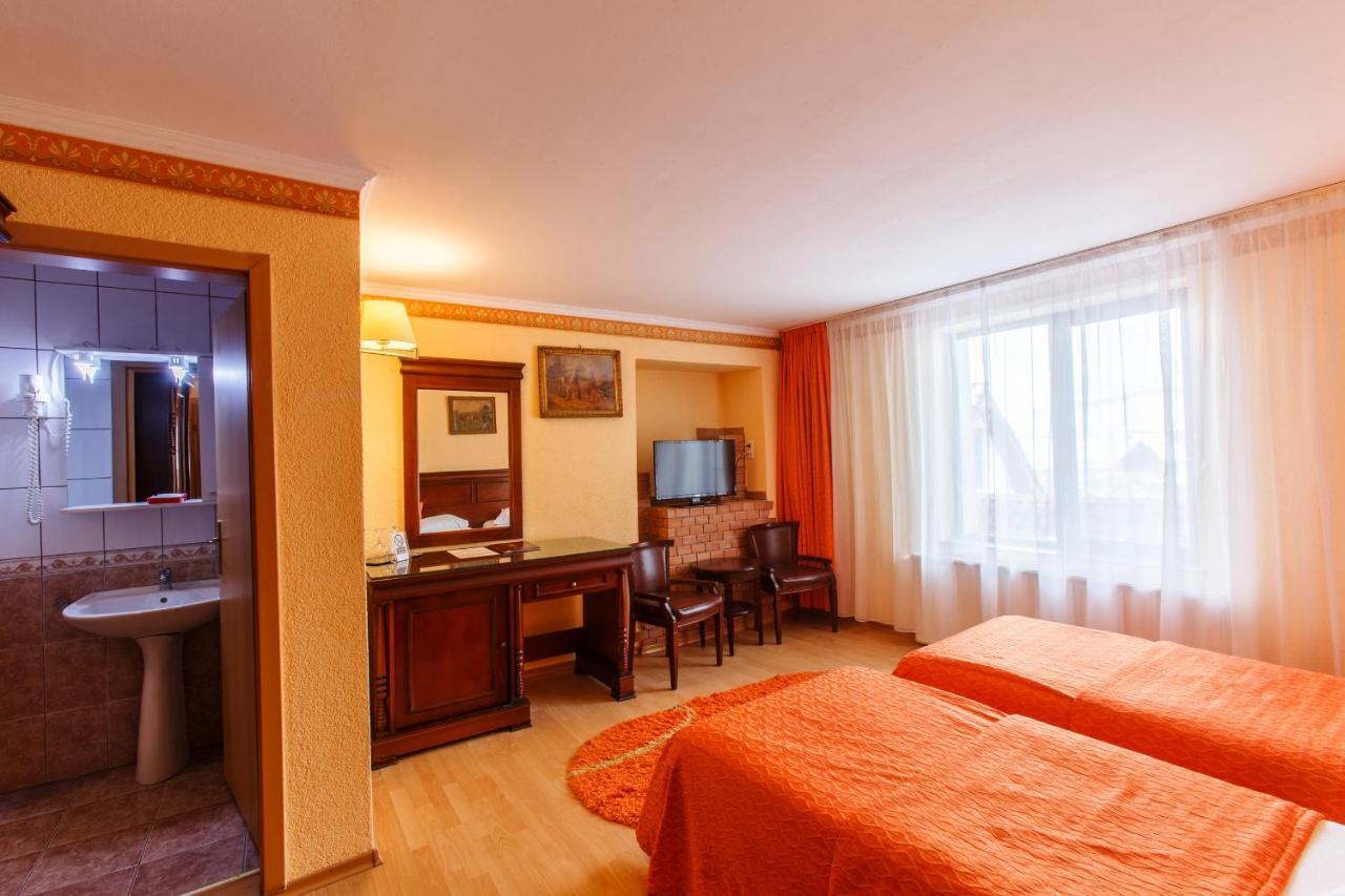Domeniul Dracula Danes Hotel Luaran gambar