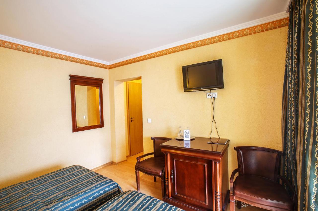Domeniul Dracula Danes Hotel Luaran gambar