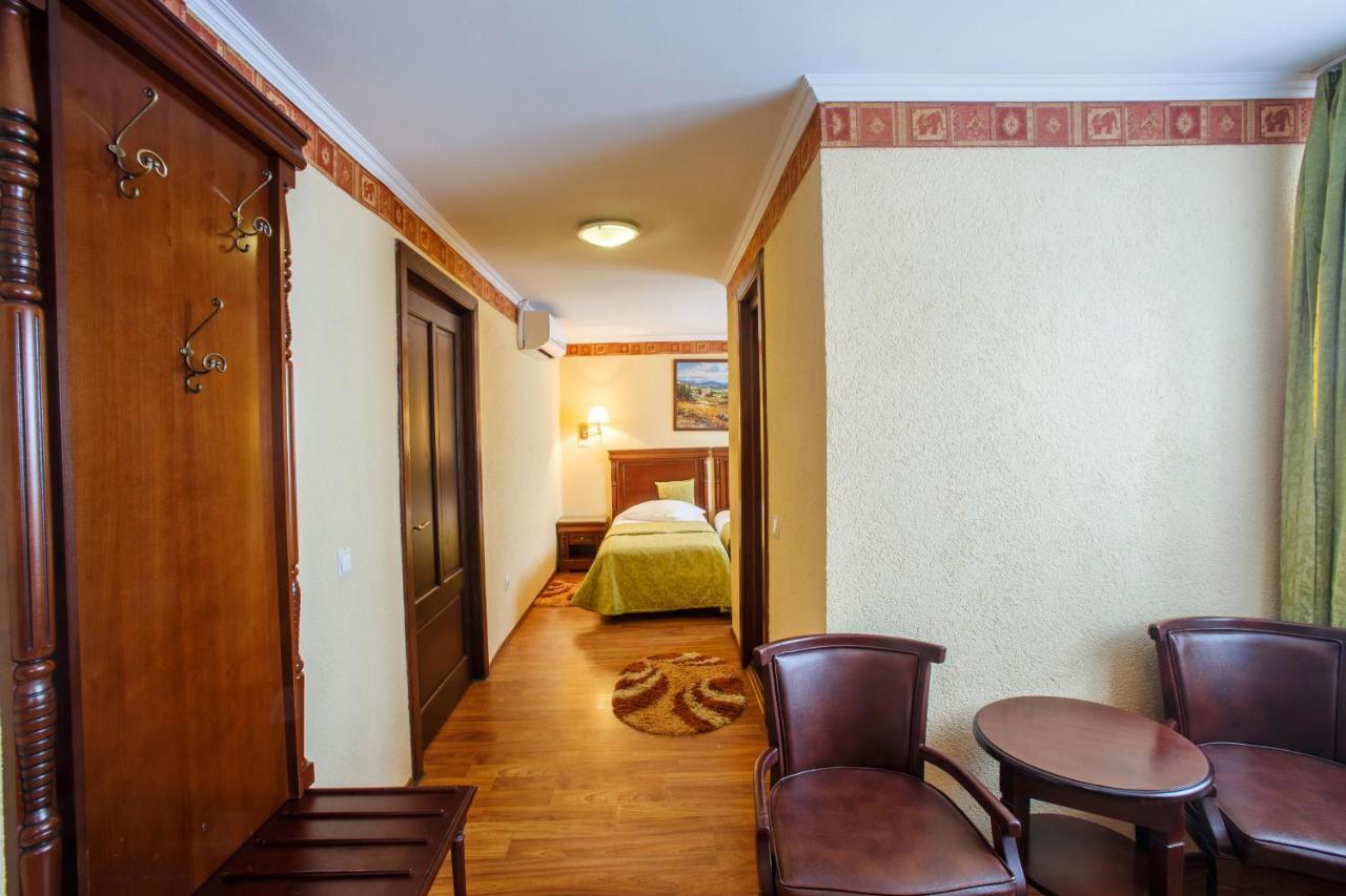 Domeniul Dracula Danes Hotel Luaran gambar