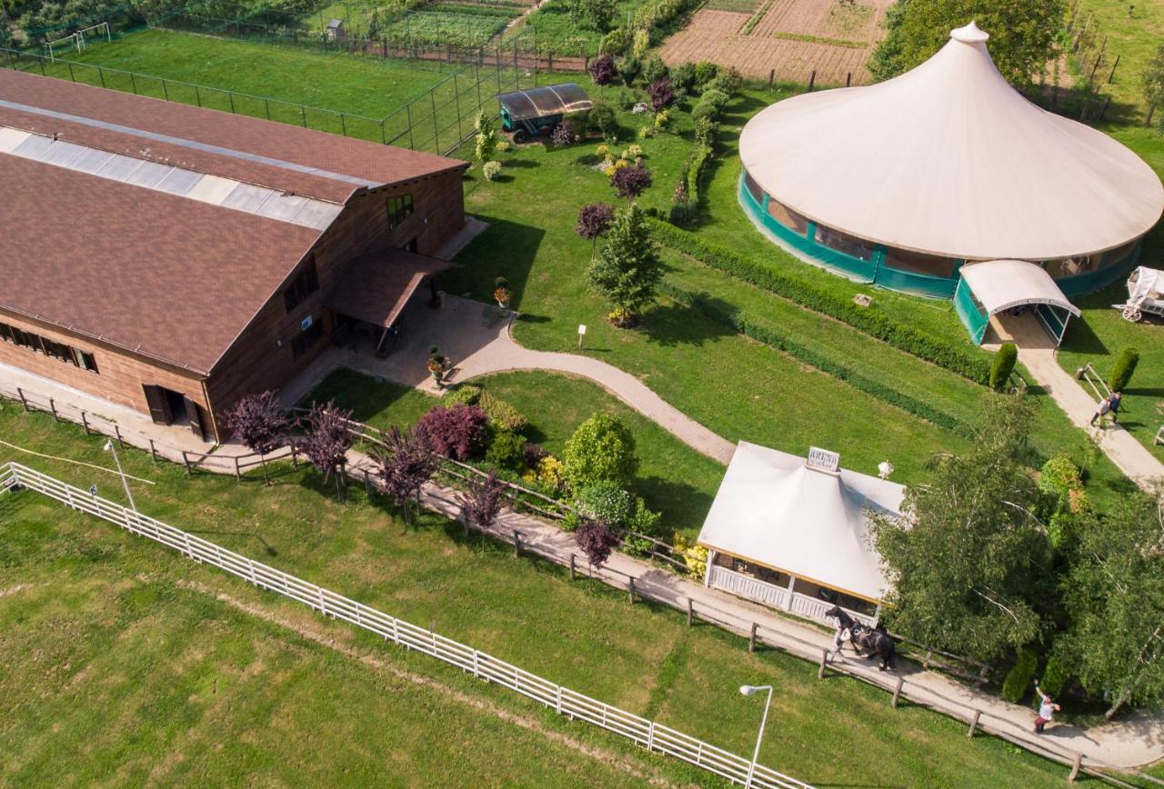 Domeniul Dracula Danes Hotel Luaran gambar