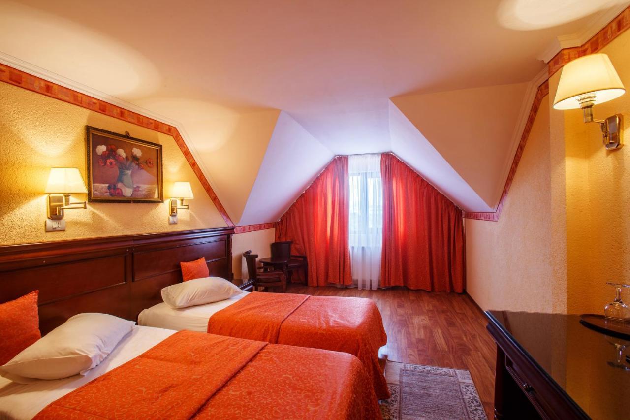 Domeniul Dracula Danes Hotel Luaran gambar